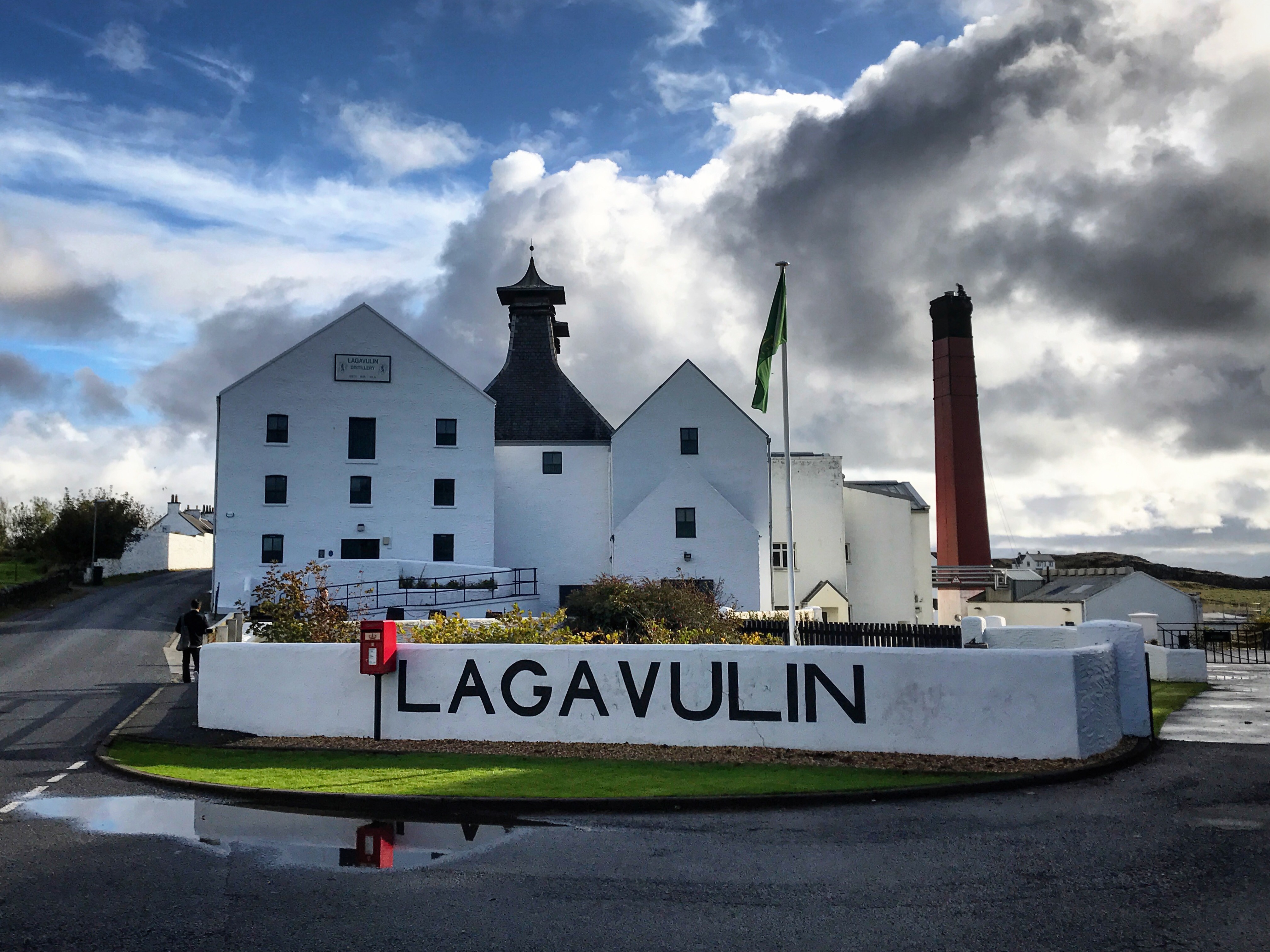 200th Review: Lagavulin 12 Year Old (Cask Strength)